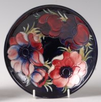 Lot 314 - An early 20th century Moorcroft pottery...