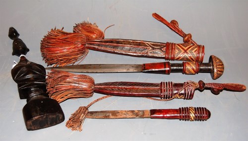 Lot 139 - An African tribal dagger, having steel blade...