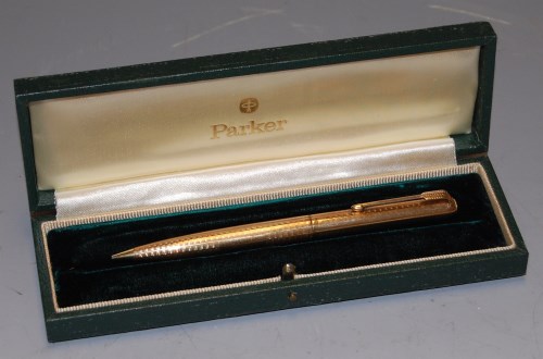 Lot 364 - A Parker 9ct gold cased propelling pencil...