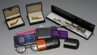 Lot 368 - A collection of miscellaneous items to include...