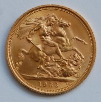 Lot 2151 - Great Britain, 1966 gold full sovereign,...