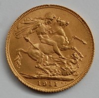 Lot 2152 - Great Britain, 1911 gold full sovereign,...