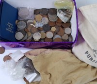 Lot 2256 - Mixed lot of British and world coins, to...