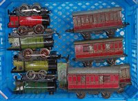 Lot 532 - Various Hornby items; 2 x 1936-41 green c/w...