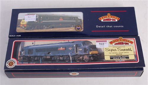 Lot 941 - Two Bachmann diesel locos - 32050 Class 42...