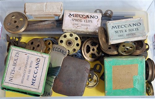 Lot 179 - Selection of early Meccano parts, boxes and...