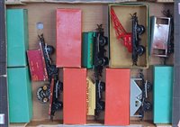Lot 429 - A large tray containing 7x Hornby postwar No....