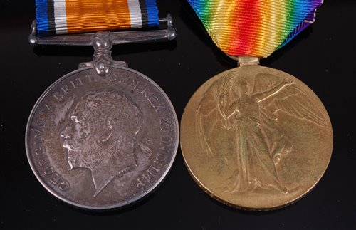Lot 44 - A WW I British War and Victory duo, naming...