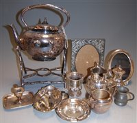 Lot 253 - A small collection of assorted silver plated...