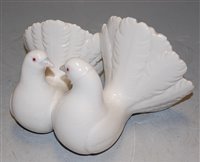 Lot 216 - A Lladro porcelain group of doves, with...