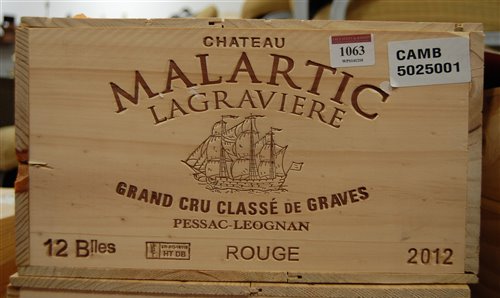 Lot 1063 - Château Malartic Lagraviere 2012...