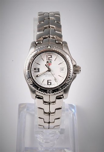 Lot 2350 - A lady's Tag Heuer Link Professional quartz...