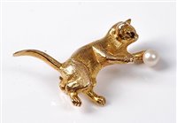 Lot 2198 - A 9ct gold kitten brooch, the naturalistically...
