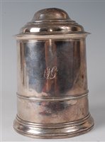 Lot 2168 - An early 18th century silver lidded quart...