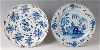 Lot 2076 - An 18th century Dutch Delft charger,...