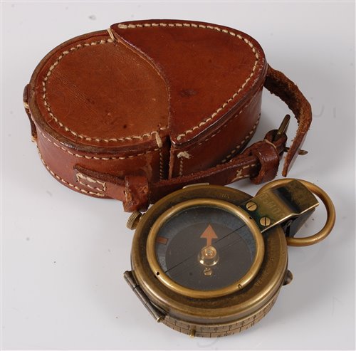 Lot 340 - A WW I Verner's pattern brass cased compass...