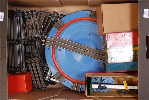 Lot 320 - A large box of mainly Hornby items including...