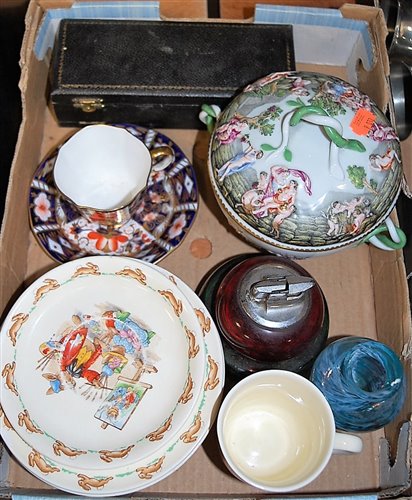 Lot 68 - Mixed lot, to include Doulton baby plates,...