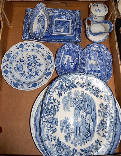 Lot 76 - Assorted blue and white wares, to include...