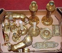 Lot 166 - A box of various brassware, to include easel...