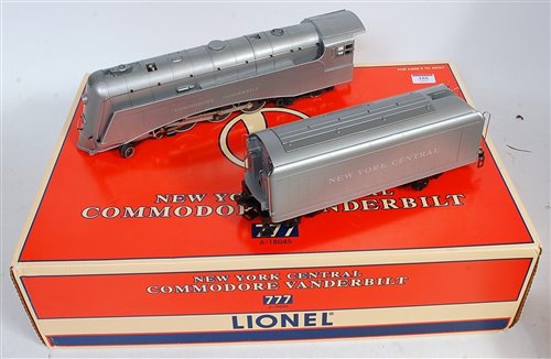 Lot 355 - Lionel O Gauge New York Central "Commodore...