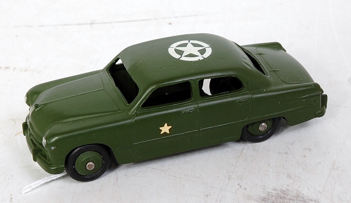 美品　DINKY TOYS ARMY STAFF CAR ミニカー 美品 DINKY TOYS ARMY STAFF CAR ミニカー dte170 IMG_2340 (3).JPG
