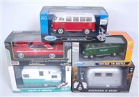 Lot 2613 - Five various boxed Greenlight Collectables and...