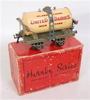 Lot 423 - Hornby 1929-30 United Dairies Milk Tank wagon -...