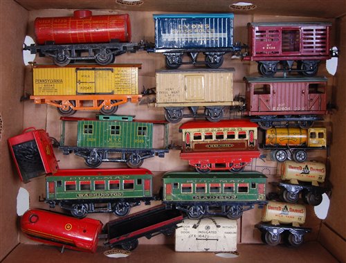 Lot 439 - A large tray of mainly Hornby items including...