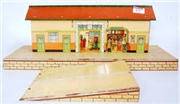 Lot 471 - A Hornby No 3 station, would benefit from...