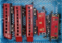 Lot 516 - Small plastic tray of five metal "Lionel Lines"...