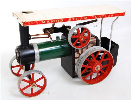 Lot 8 - A Mamod live steam traction engine comprising...