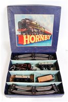 Lot 499 - Hornby 1954-8 no 40 BR tank goods set...
