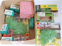 Lot 1281 - A collection of boxed and bubble packed...