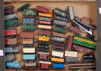 Lot 1065 - 2 trays containing approx 60 wagons, some...