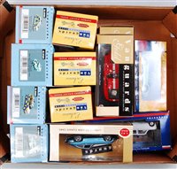 Lot 2718 - 12 various boxed mixed Vanguards 1/43 scale...