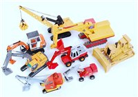 Lot 2727 - Eight various loose mixed scale construction...