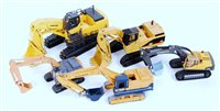 Lot 2730 - Five various loose mixed scale earth moving...