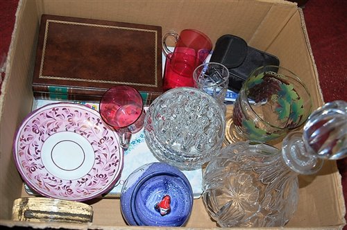 Lot 78 - A box of miscellaneous items to include cut...