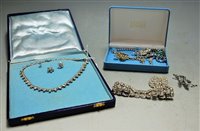 Lot 269 - A quantity of mid 20th century diamanté jewellery