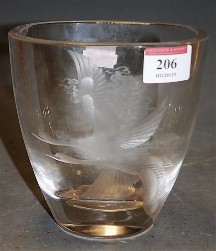 Lot 206 - An art glass vase etched with birds in flight,...