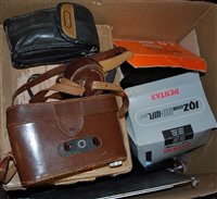 Lot 426 - A selection of cameras to include Canon etc