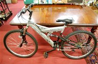 Lot 1144 - A British Eagle Tundro 18-speed gent's...