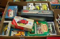 Lot 1419 - A box containing a quantity of mixed boxed...