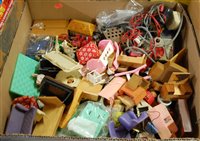 Lot 1425 - A box containing a quantity of mixed dolls...