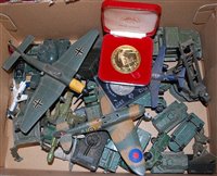 Lot 498 - Assorted largely army and Royal Air Force...
