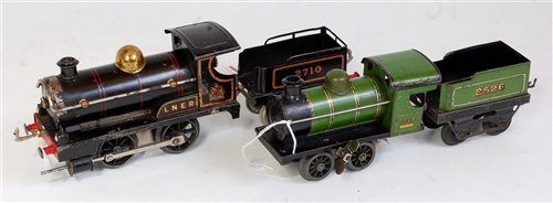 Lot 303 - Two Hornby clockwork 0-4-0 locos & tenders:...