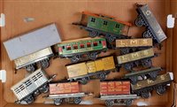 Lot 323 - Large tray containing 10 pre-war Hornby items:...