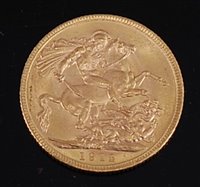 Lot 2041 - Great Britain, 1912 gold full sovereign,...