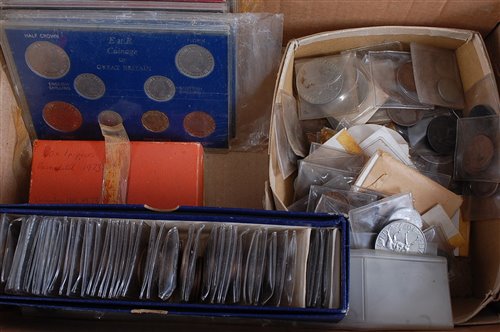 Lot 2072 - Mixed lot of British and world coins and coin...
